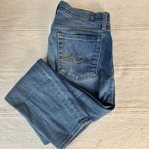 7 For All Mankind Gwenevere Light Blue Cropped Jeans size 28